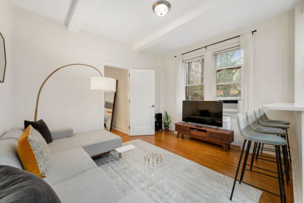 Nice Stay | East 80th | 1D
